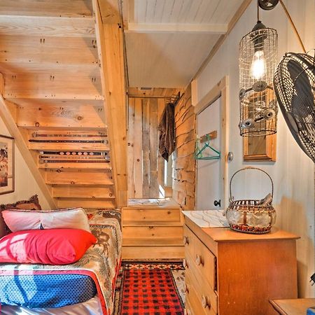 Adirondack Mountains Cottage Near Gore Mountain! 워렌스버그 외부 사진
